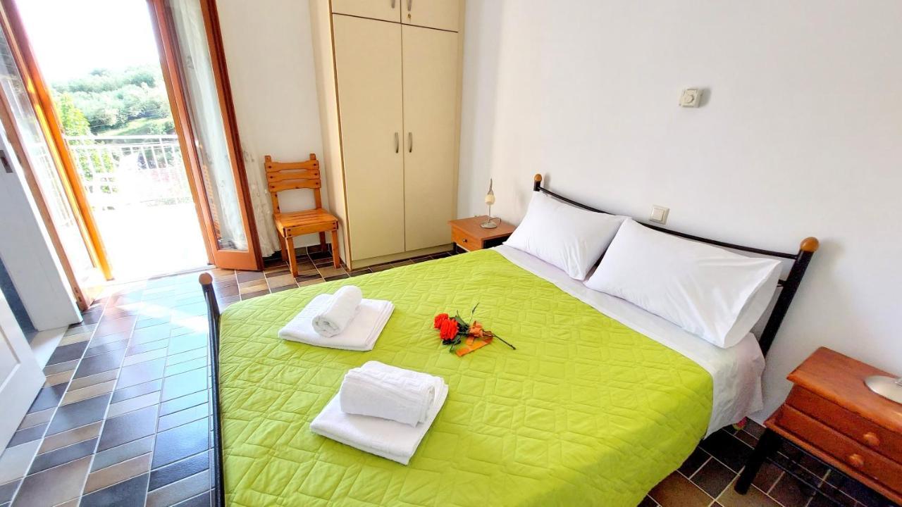 Euryclea Apartments Perachori Exterior photo