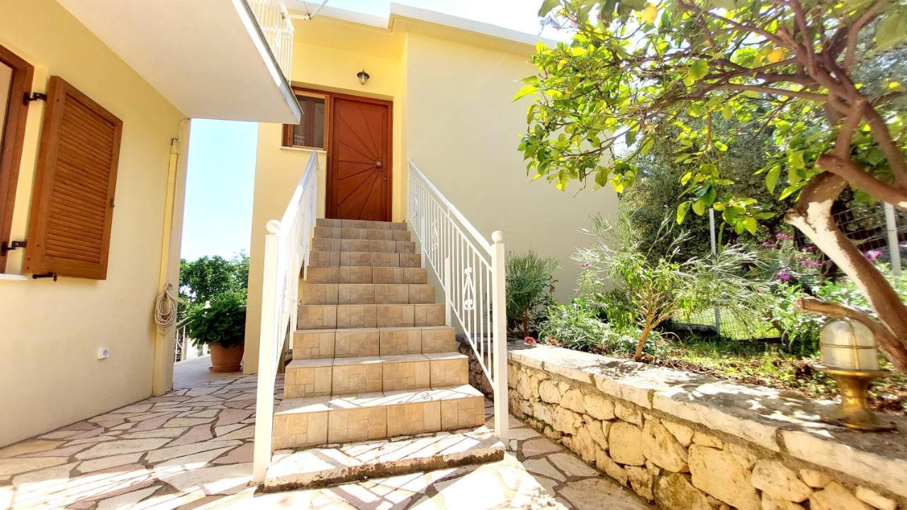 Euryclea Apartments Perachori Exterior photo